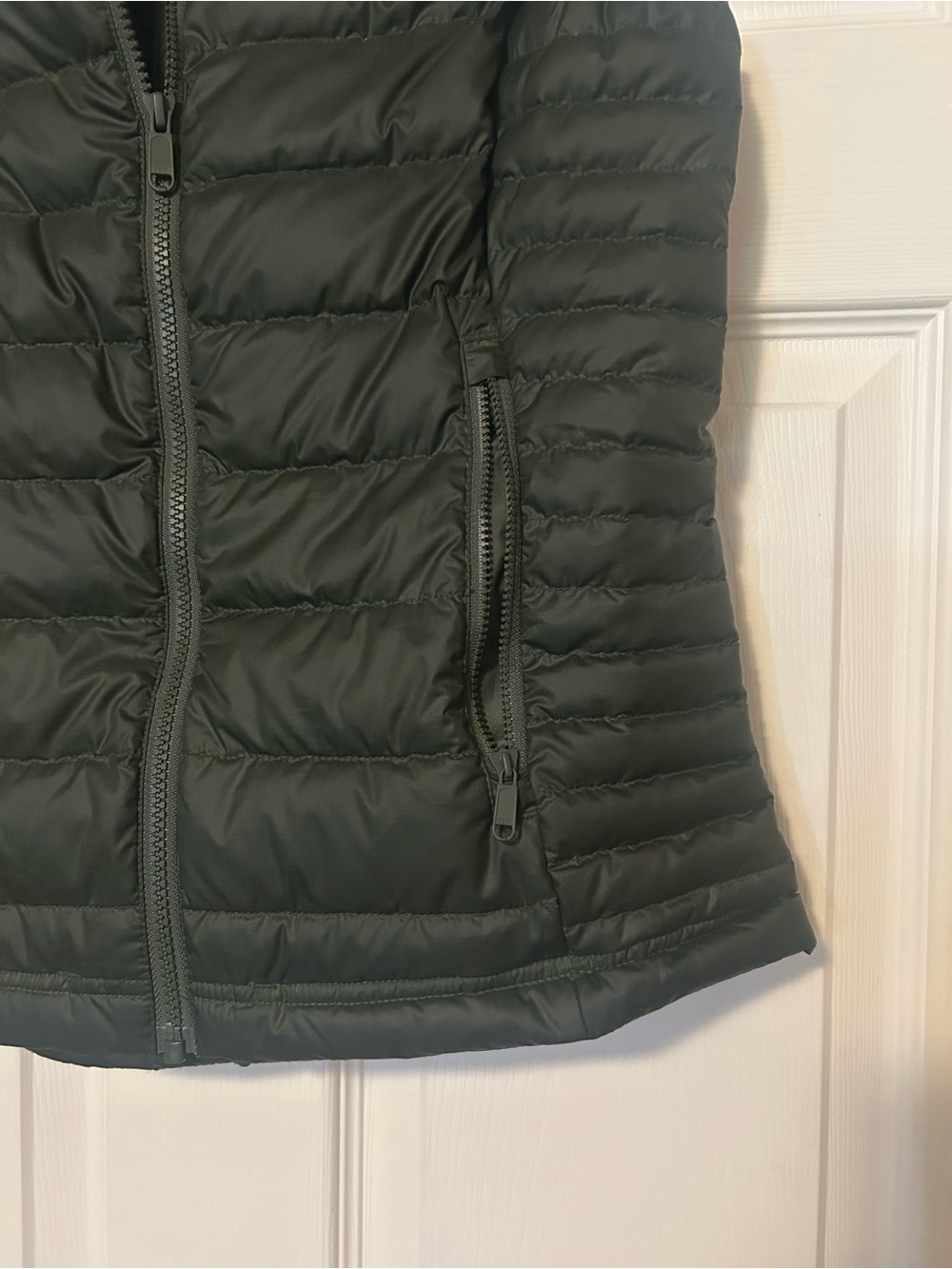 Quince Lightweight Down Packable Puffer Vest - Picture 8 of 16